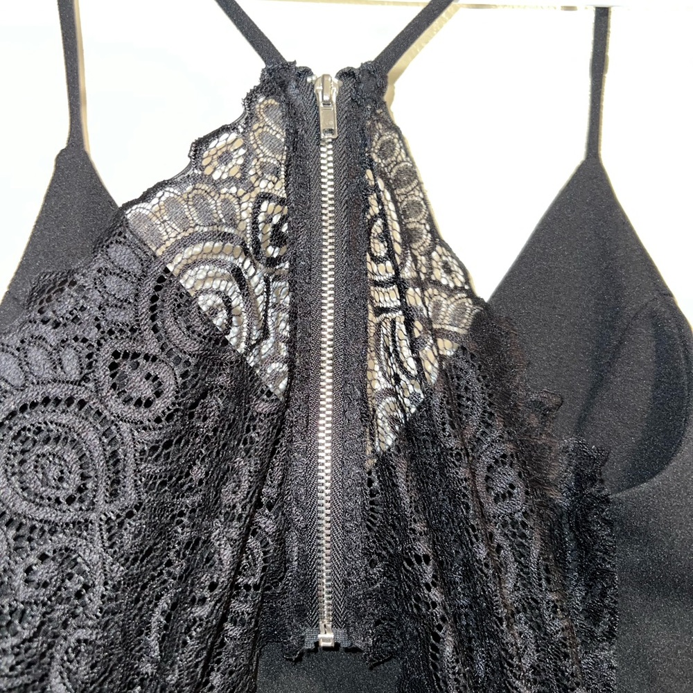 Mind Code black lack back romper - Picture 8 of 12